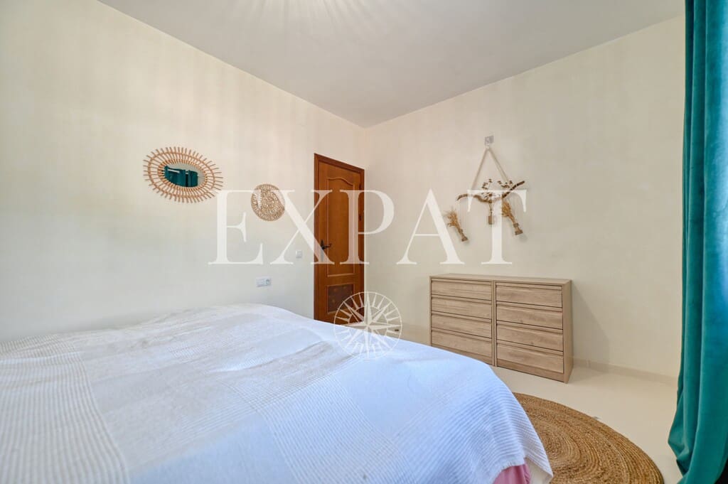 3 bedroom Finca/Country House for sale in Arenas with pool - € 425,000 (Ref: 9726398)