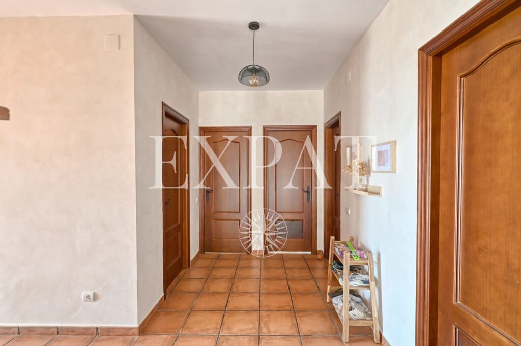 3 bedroom Finca/Country House for sale in Arenas with pool - € 425,000 (Ref: 9726398)