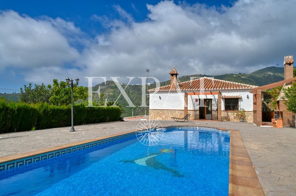 3 bedroom Finca/Country House for sale in Arenas with pool - € 425,000 (Ref: 9726398)