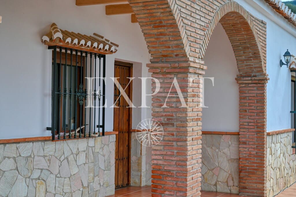 3 bedroom Finca/Country House for sale in Arenas with pool - € 425,000 (Ref: 9726398)