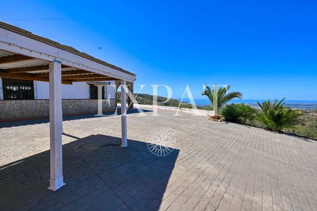 3 chambre Finca/Maison de Campagne à vendre à Arenas avec piscine - 399 000 € (Ref: 9726398)