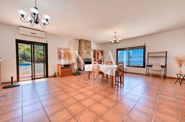 3 bedroom Finca/Country House for sale in Arenas with pool - € 399,000 (Ref: 9726398)
