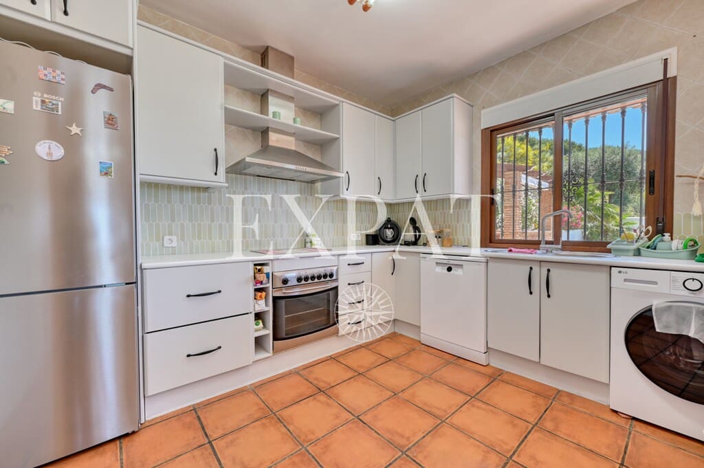 3 chambre Finca/Maison de Campagne à vendre à Arenas avec piscine - 399 000 € (Ref: 9726398)
