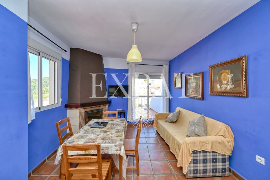 2 soverom Penthouse til salgs i Sayalonga - € 146 000 (Ref: 9747723)