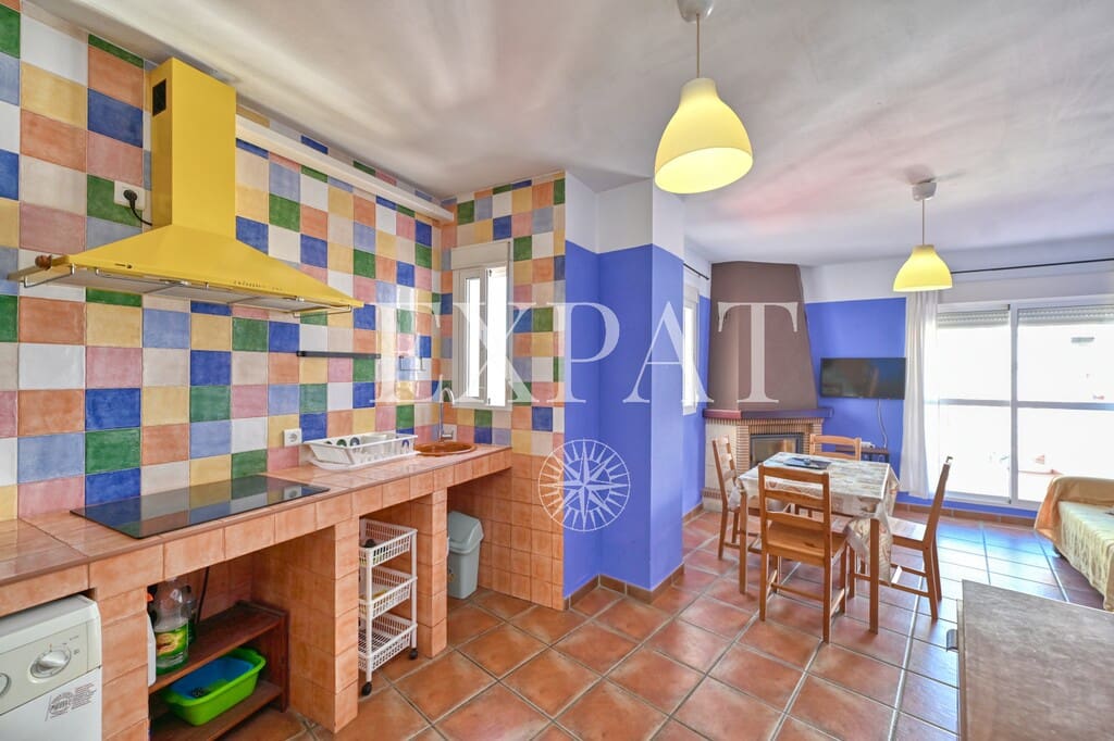 2 soverom Penthouse til salgs i Sayalonga - € 146 000 (Ref: 9747723)