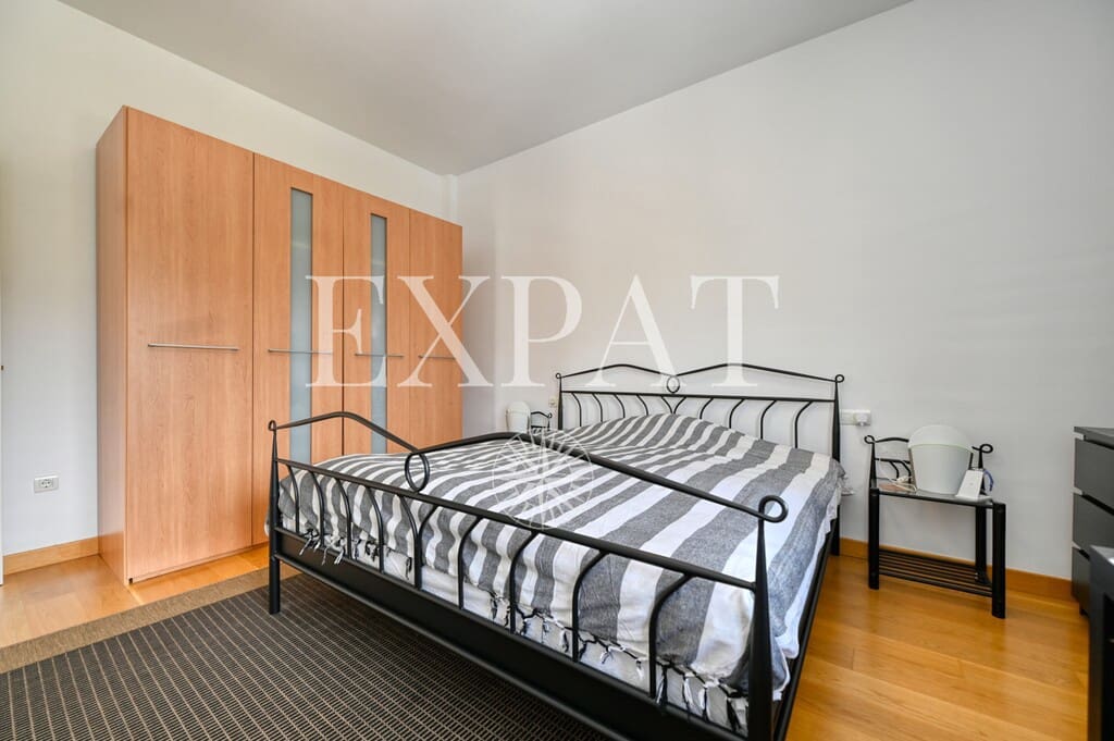 4 sypialnia Finka/Dom wiejski na sprzedaż w Alcaucin z basenem garażem - 810 000 € (Ref: 9785039)