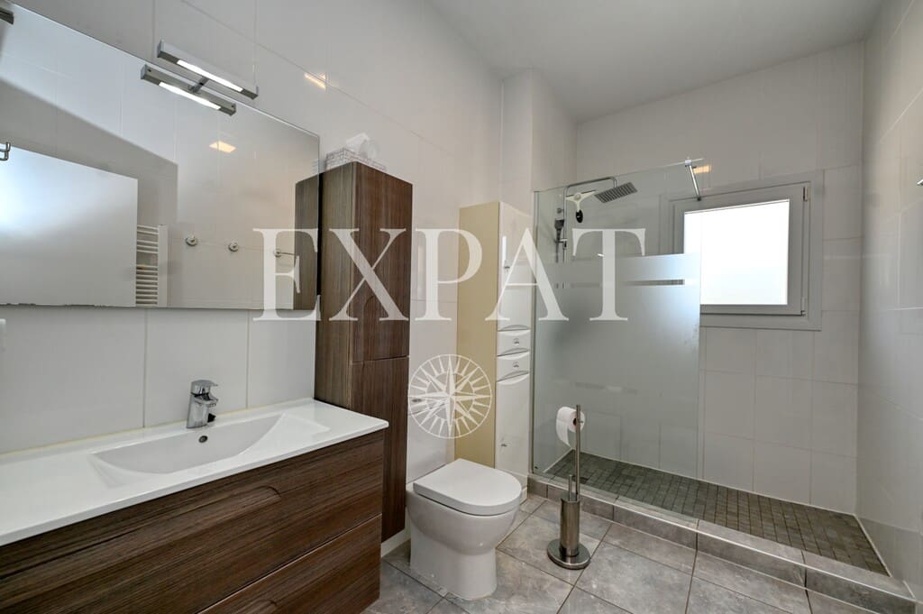 4 sypialnia Finka/Dom wiejski na sprzedaż w Alcaucin z basenem garażem - 810 000 € (Ref: 9785039)