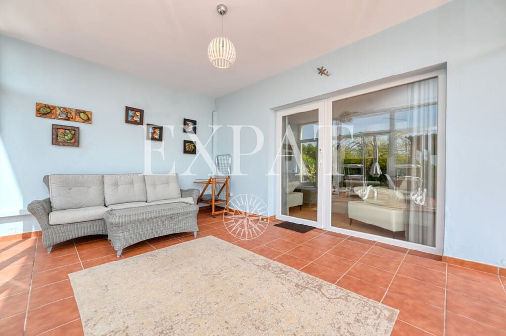 4 sypialnia Finka/Dom wiejski na sprzedaż w Alcaucin z basenem garażem - 810 000 € (Ref: 9785039)