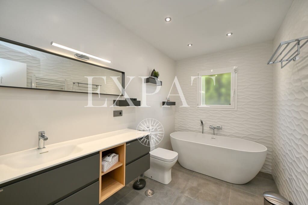 4 sypialnia Finka/Dom wiejski na sprzedaż w Alcaucin z basenem garażem - 810 000 € (Ref: 9785039)