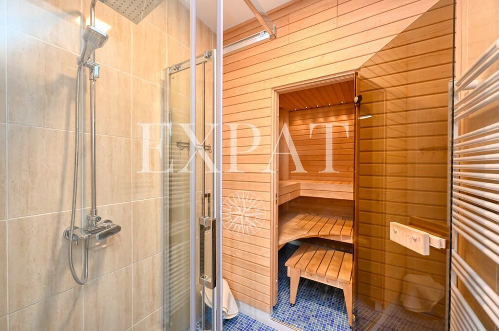 4 sypialnia Finka/Dom wiejski na sprzedaż w Alcaucin z basenem garażem - 810 000 € (Ref: 9785039)