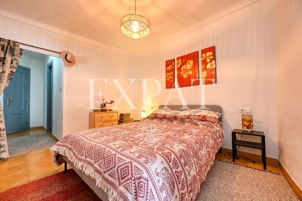 2 soveværelse Byhus til salg i Sayalonga - € 165.000 (Ref: 9785043)