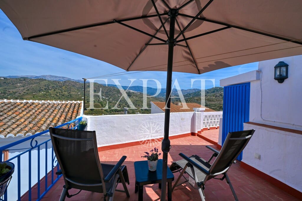 2 soveværelse Byhus til salg i Sayalonga - € 165.000 (Ref: 9785043)