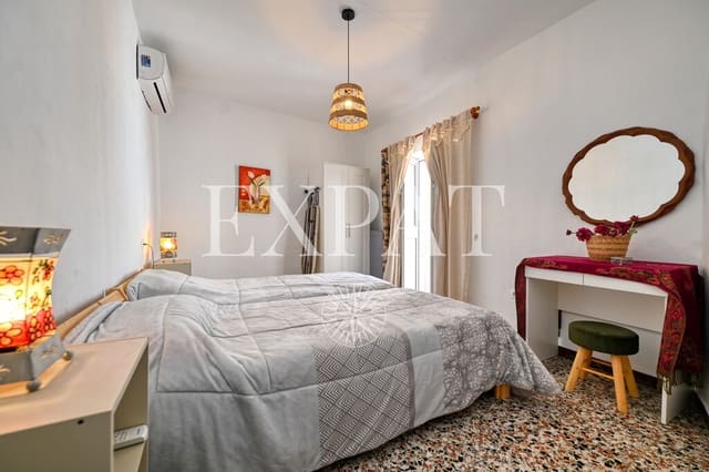 2 soveværelse Byhus til salg i Sayalonga - € 165.000 (Ref: 9785043)