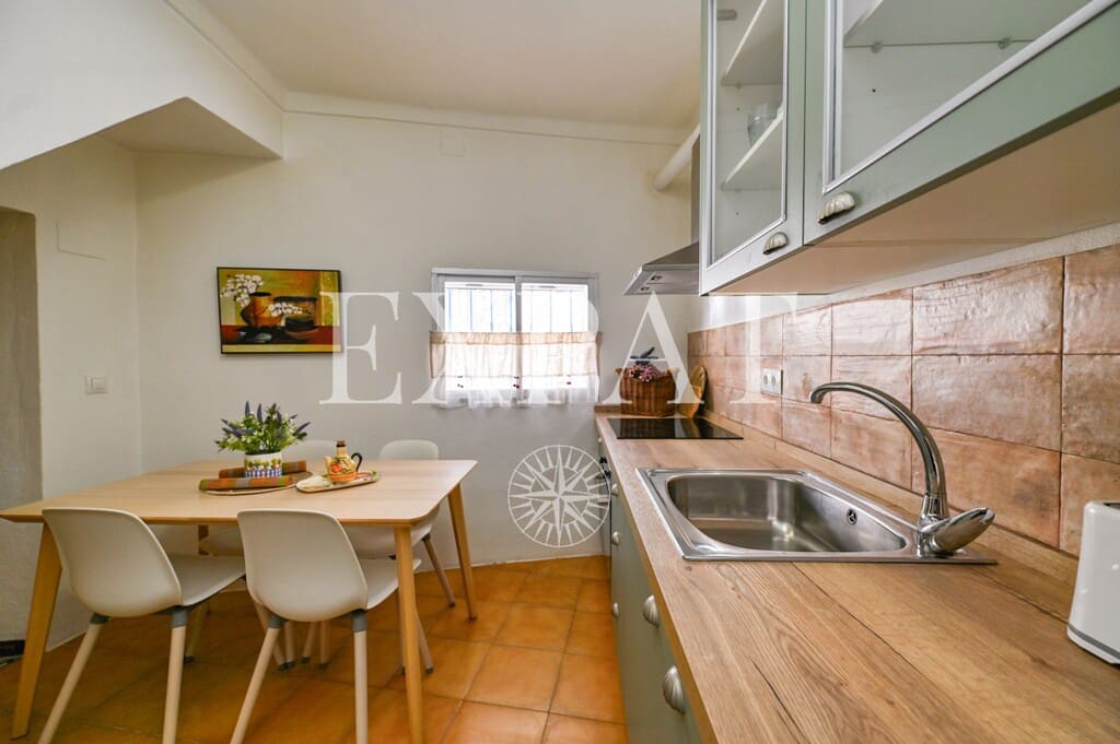 2 soveværelse Byhus til salg i Sayalonga - € 165.000 (Ref: 9785043)