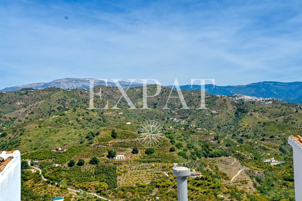 2 soveværelse Byhus til salg i Sayalonga - € 165.000 (Ref: 9785043)