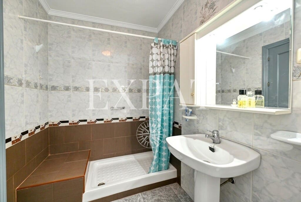 2 soveværelse Byhus til salg i Sayalonga - € 165.000 (Ref: 9785043)