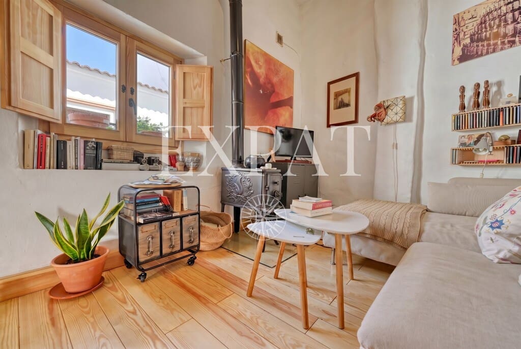 2 soveværelse Byhus til salg i Sayalonga - € 159.000 (Ref: 9785044)