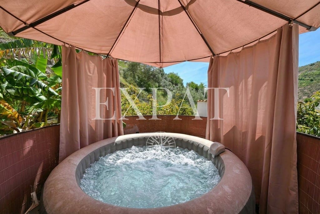 2 Zimmer Finca/Landgut zu verkaufen in Sayalonga - 210.000 € (Ref: 9788242)