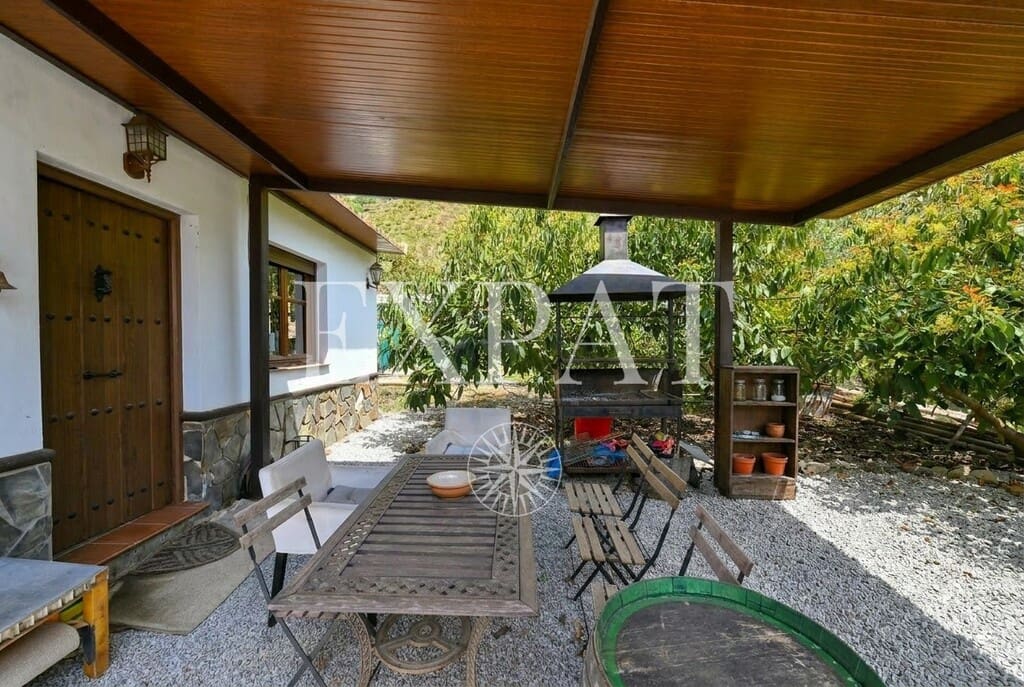 2 Zimmer Finca/Landgut zu verkaufen in Sayalonga - 210.000 € (Ref: 9788242)