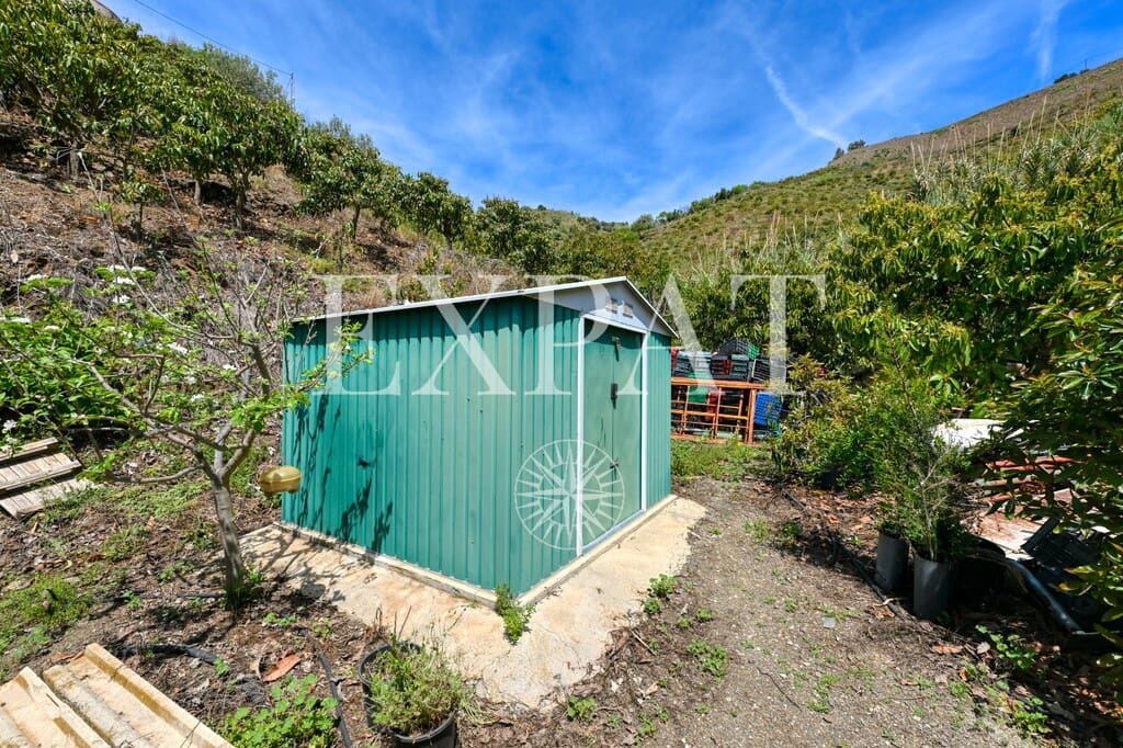 2 Zimmer Finca/Landgut zu verkaufen in Sayalonga - 210.000 € (Ref: 9788242)