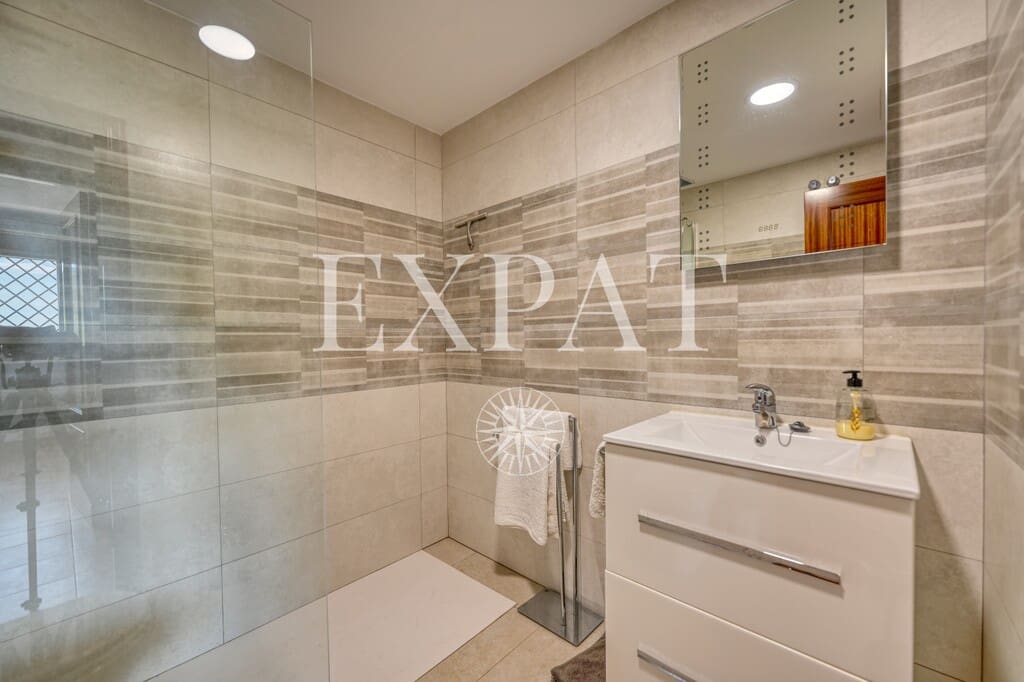 2 slaapkamer Huis te koop in Benajarafe met zwembad - € 370.000 (Ref: 9790832)