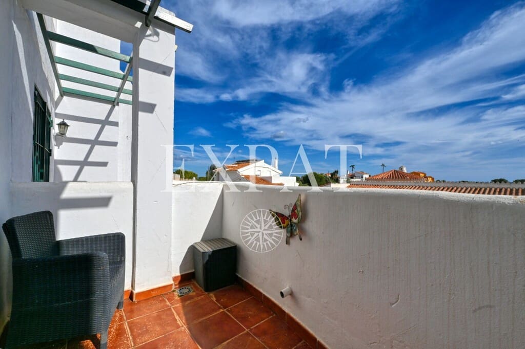 2 slaapkamer Huis te koop in Benajarafe met zwembad - € 370.000 (Ref: 9790832)