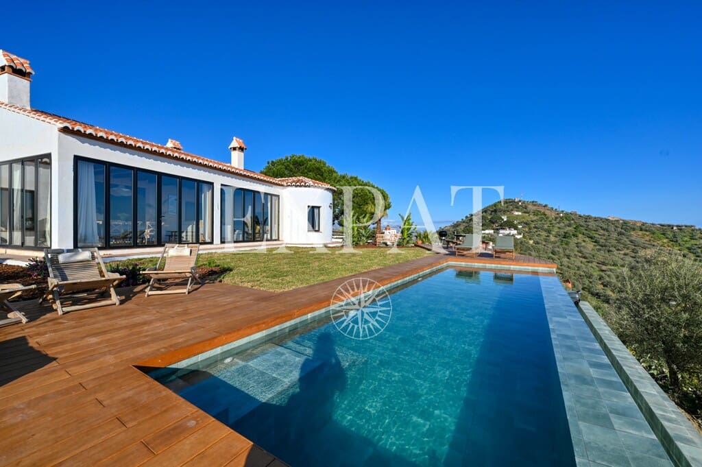 3 soveværelse Finca/Landehus til salg i Algarrobo med swimmingpool - € 950.000 (Ref: 9794348)