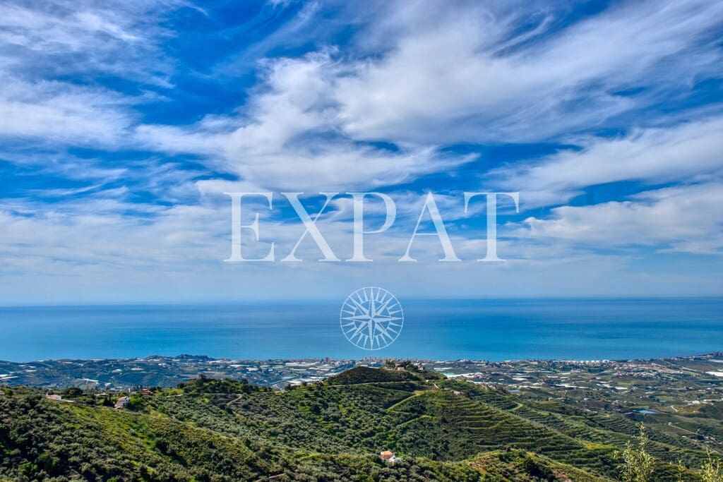 3 soveværelse Finca/Landehus til salg i Algarrobo med swimmingpool - € 950.000 (Ref: 9794348)