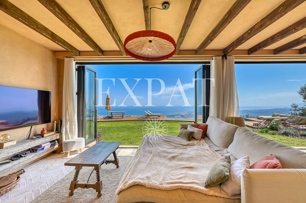 4 bedroom Finca/Country House for sale in Algarrobo with pool - € 950,000 (Ref: 9794348)