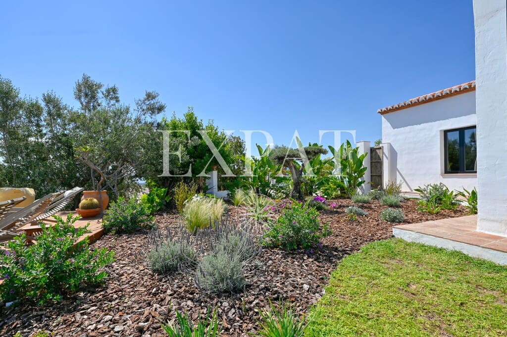 4 bedroom Finca/Country House for sale in Algarrobo with pool - € 950,000 (Ref: 9794348)