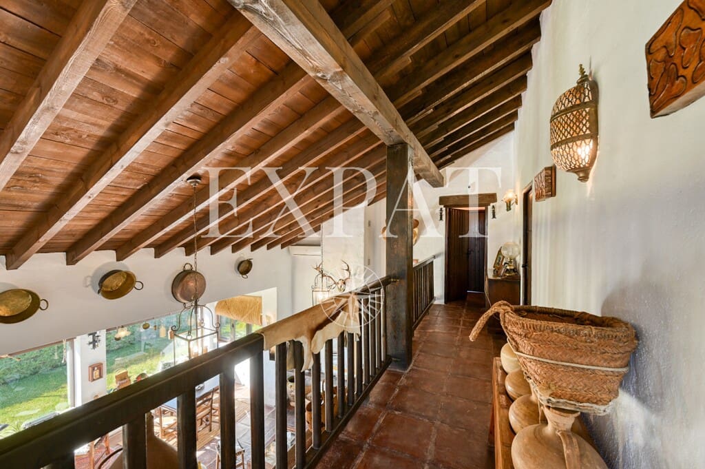 4 bedroom Finca/Country House for sale in Canillas de Aceituno with pool - € 875,000 (Ref: 9833484)