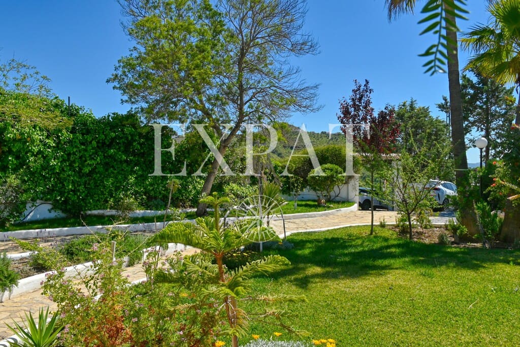 4 bedroom Finca/Country House for sale in Canillas de Aceituno with pool - € 875,000 (Ref: 9833484)