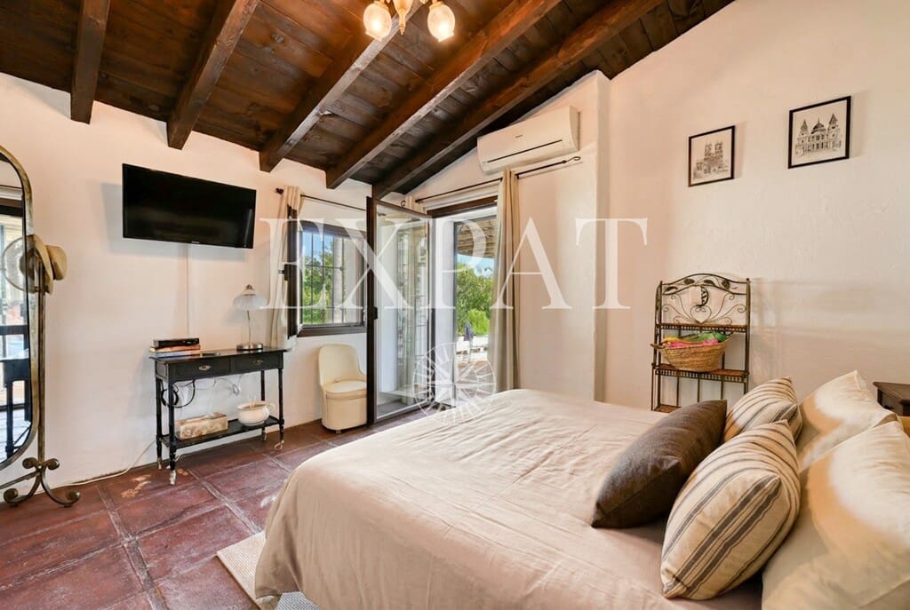 4 bedroom Finca/Country House for sale in Canillas de Aceituno with pool - € 875,000 (Ref: 9833484)