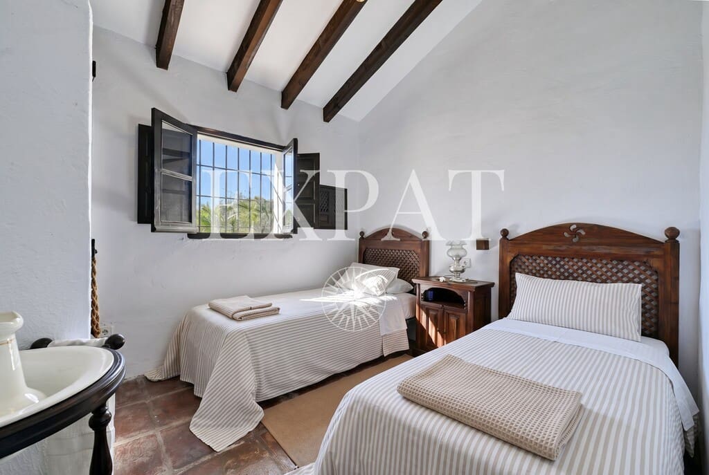4 bedroom Finca/Country House for sale in Canillas de Aceituno with pool - € 875,000 (Ref: 9833484)