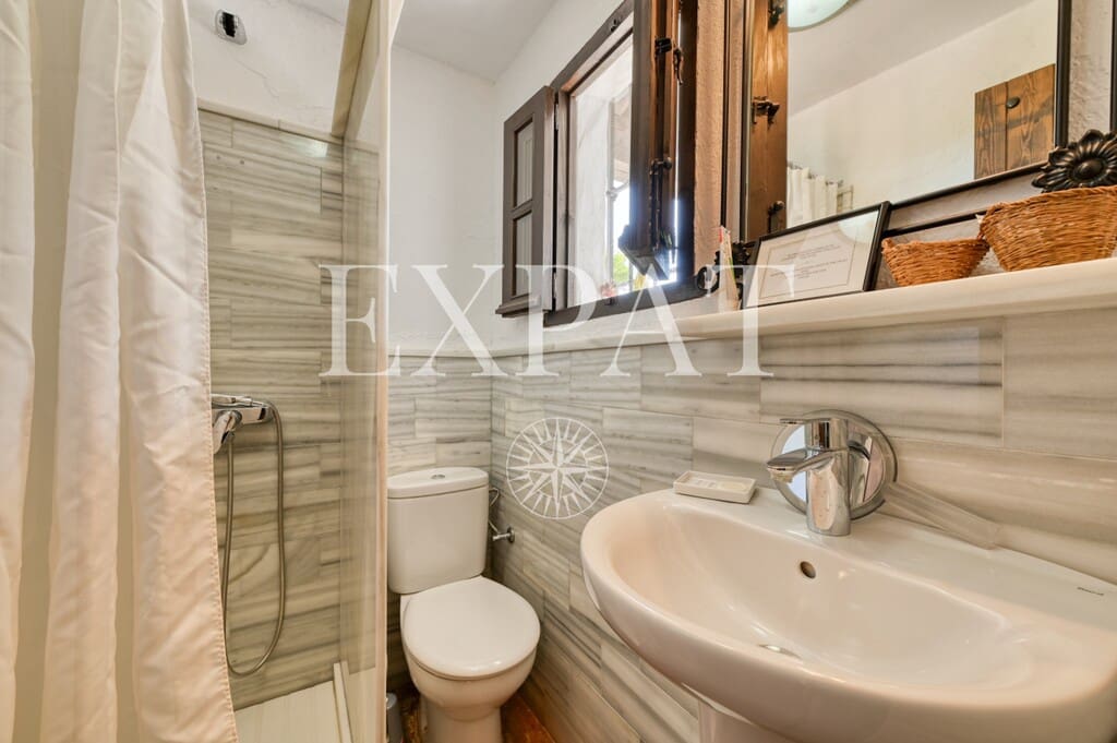 4 bedroom Finca/Country House for sale in Canillas de Aceituno with pool - € 875,000 (Ref: 9833484)