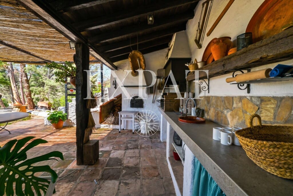 4 bedroom Finca/Country House for sale in Canillas de Aceituno with pool - € 875,000 (Ref: 9833484)