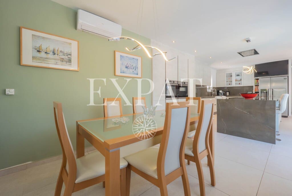 5 soveværelse Finca/Landehus til salg i Arenas med swimmingpool - € 730.000 (Ref: 9845226)