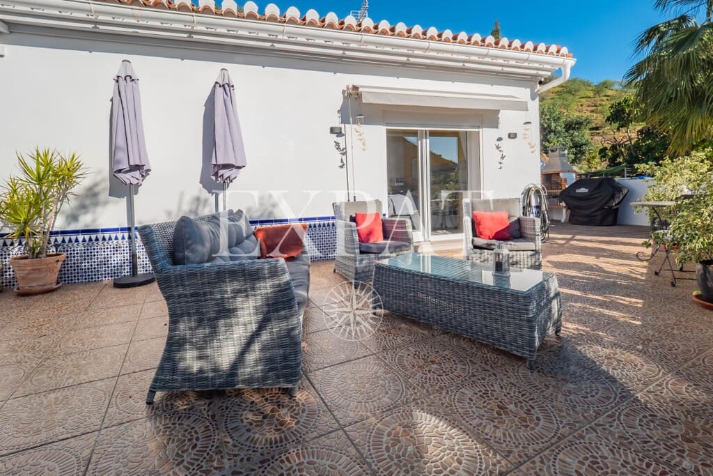 5 soveværelse Finca/Landehus til salg i Arenas med swimmingpool - € 730.000 (Ref: 9845226)