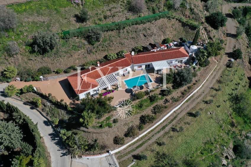 5 soveværelse Finca/Landehus til salg i Arenas med swimmingpool - € 730.000 (Ref: 9845226)