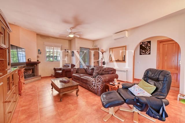 4 sypialnia Finka/Dom wiejski na sprzedaż w Cómpeta z basenem garażem - 445 000 € (Ref: 9875839)