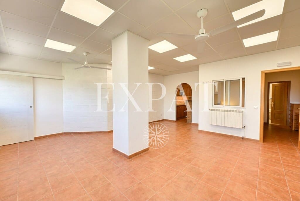 4 sypialnia Finka/Dom wiejski na sprzedaż w Competa z basenem garażem - 445 000 € (Ref: 9875839)