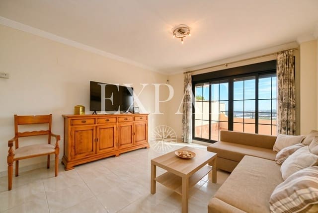3 bedroom Apartment for sale in Almayate, Vélez-Málaga with pool - € 430,000 (Ref: 9891908)