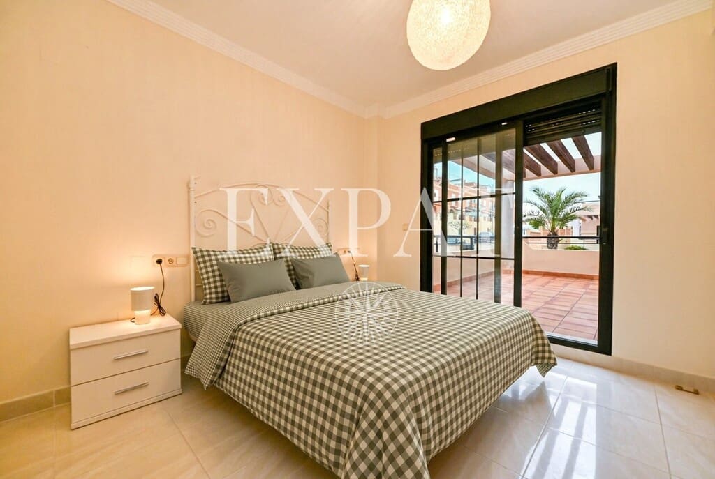 3 bedroom Apartment for sale in Almayate with pool - € 430,000 (Ref: 9891908)
