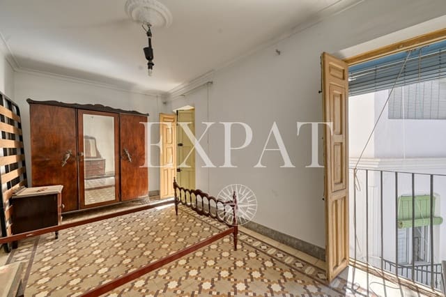 7 bedroom Townhouse for sale in Cómpeta - € 220,000 (Ref: 9891909)