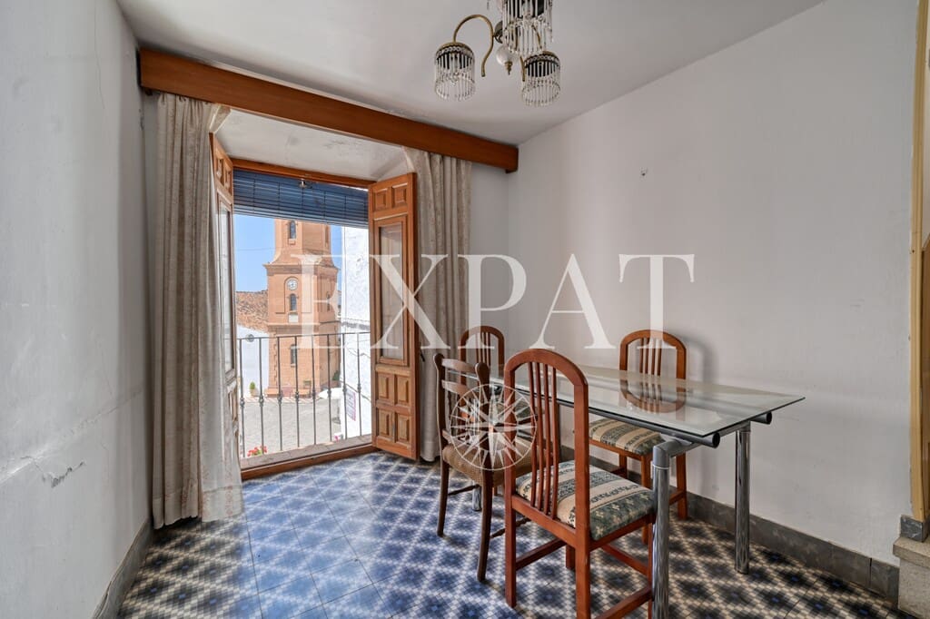 7 bedroom Townhouse for sale in Competa - € 220,000 (Ref: 9891909)