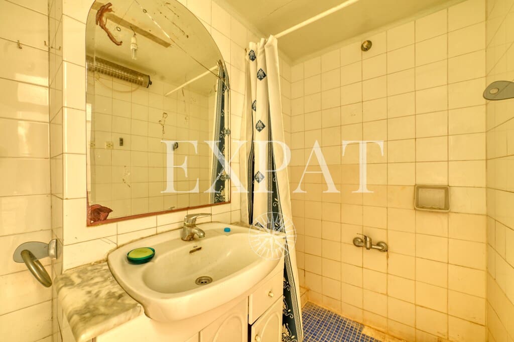 7 bedroom Townhouse for sale in Competa - € 220,000 (Ref: 9891909)