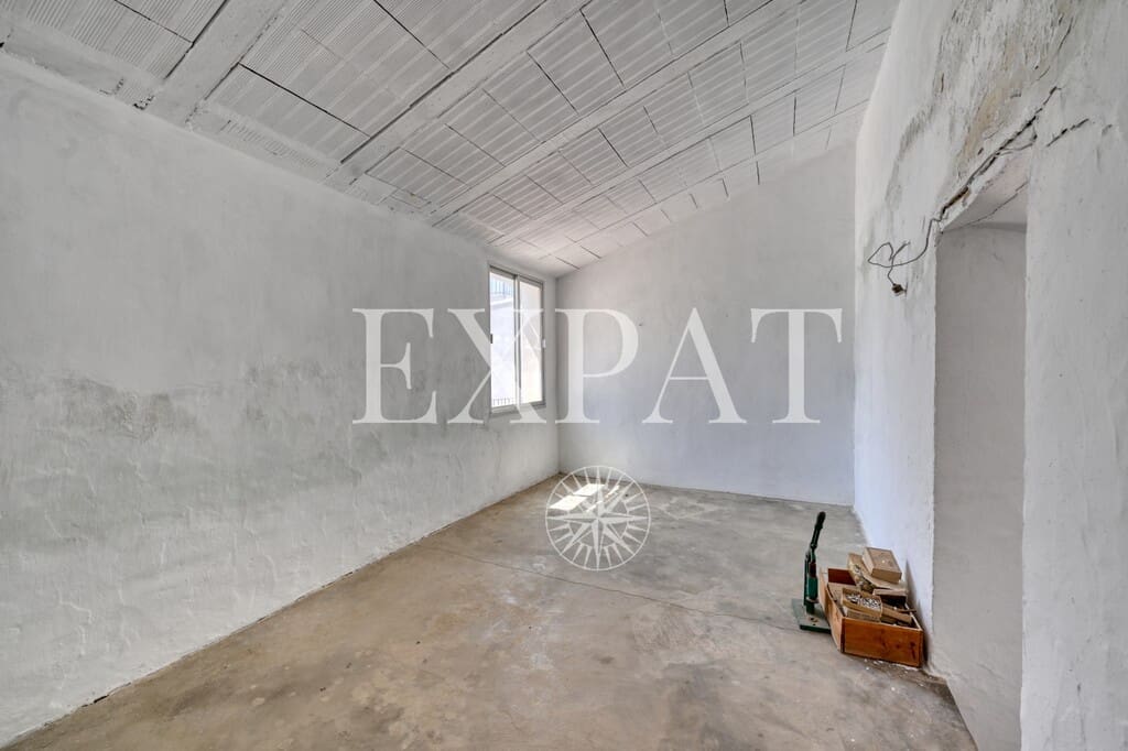 7 bedroom Townhouse for sale in Competa - € 220,000 (Ref: 9891909)