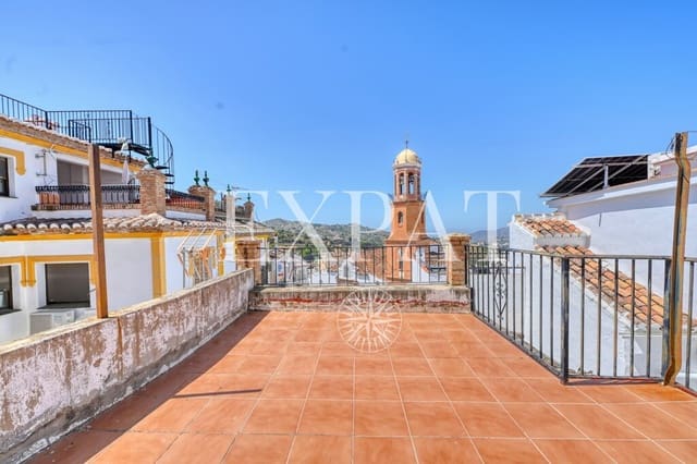 7 bedroom Townhouse for sale in Cómpeta - € 220,000 (Ref: 9891909)