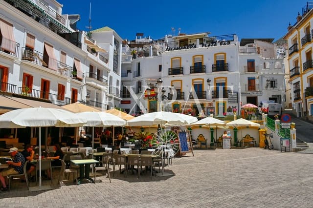 7 bedroom Townhouse for sale in Cómpeta - € 220,000 (Ref: 9891909)
