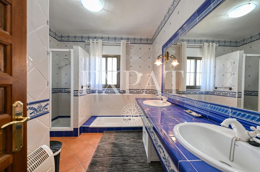 5 slaapkamer Finca/Landhuis te koop in Sayalonga met zwembad - € 775.000 (Ref: 9894022)